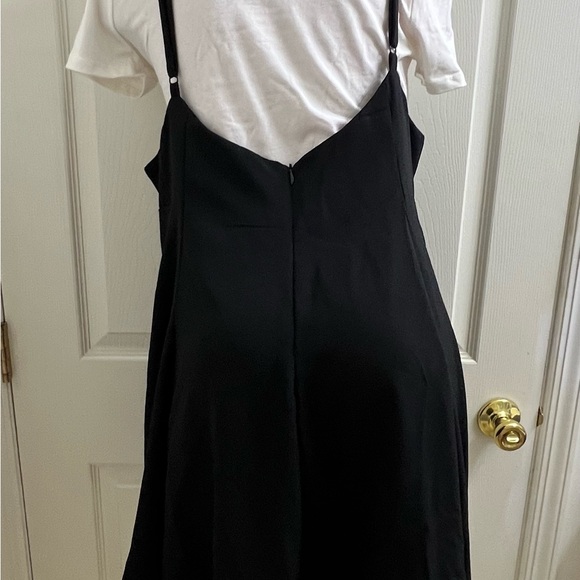 Black Skirt - Picture 4 of 4